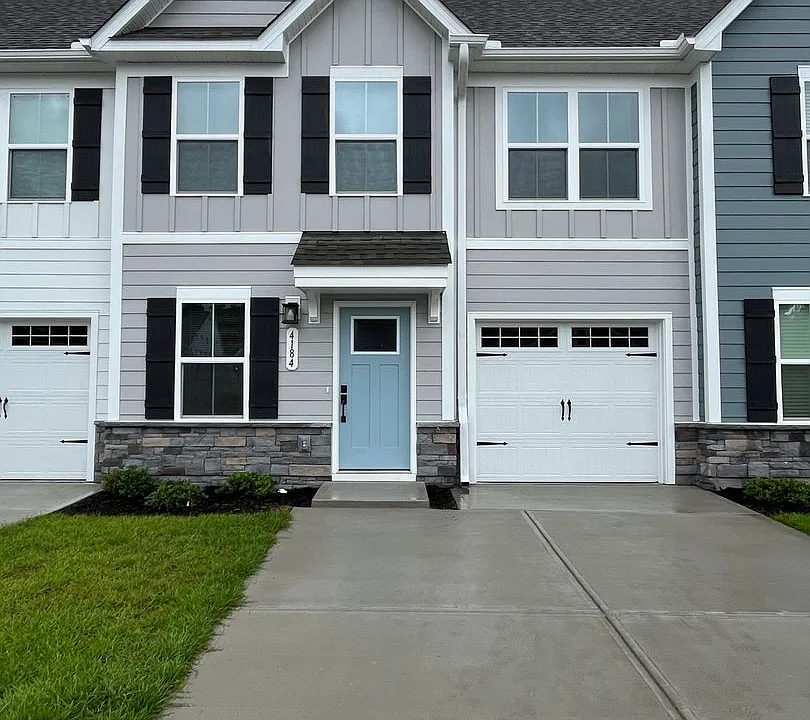 4184 Farmfield Dr