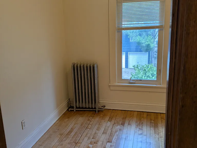 1922 Sharon Ave SE #2 — Photo 8