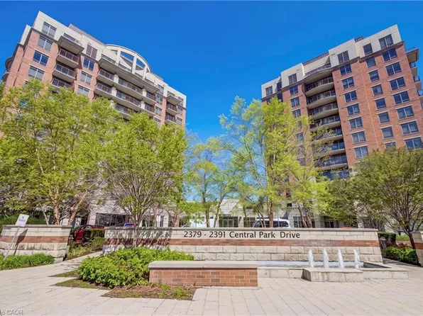 2379 Central Park Dr #603, Oakville, ON L6H 0E3