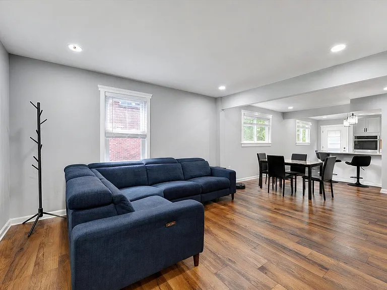 1806 Middleborough Rd — Photo 10