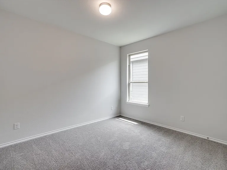 2330 Aspen Hill Dr — Photo 10