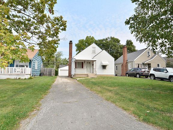 2nd image of 672 E Royal Forest Blvd