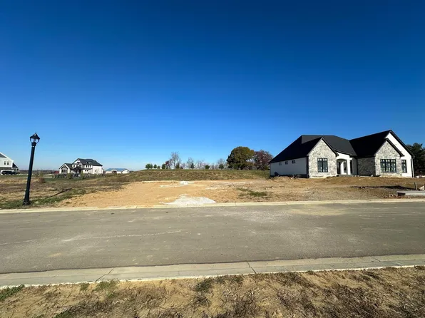 2636 White Pine Dr, Villa Hills, KY 41017