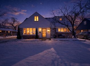 4033 W 109th St, Oak Lawn, IL 60453