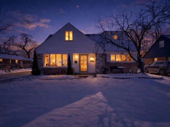 4033 W 109th St, Oak Lawn, IL 60453