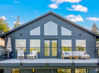 8111 Bayridge Ave, Gig Harbor, WA