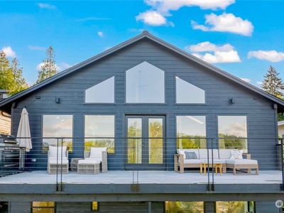 8111 Bayridge Avenue, Gig Harbor, WA, 98332