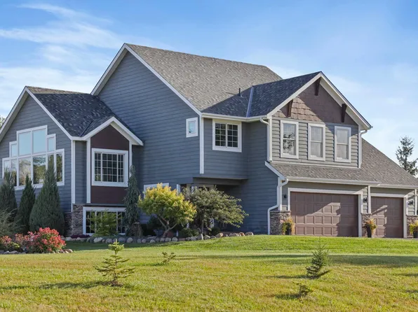3299 Circle Bluff Trl, Faribault, MN 55021