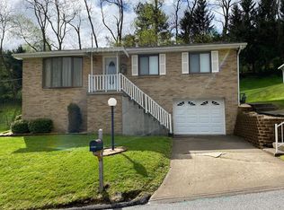 92 Elm Crest Dr, Wheeling, WV 26003