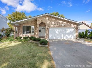 8214 45th St, Lyons, IL 60534