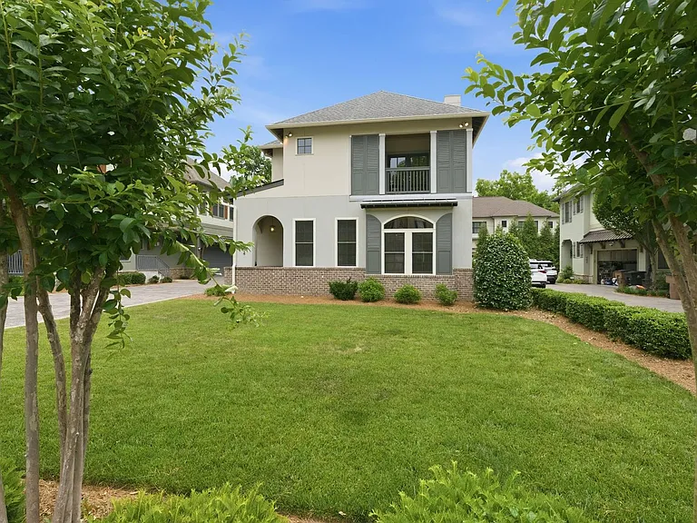404 Woodmont Hall Pl — Photo 4