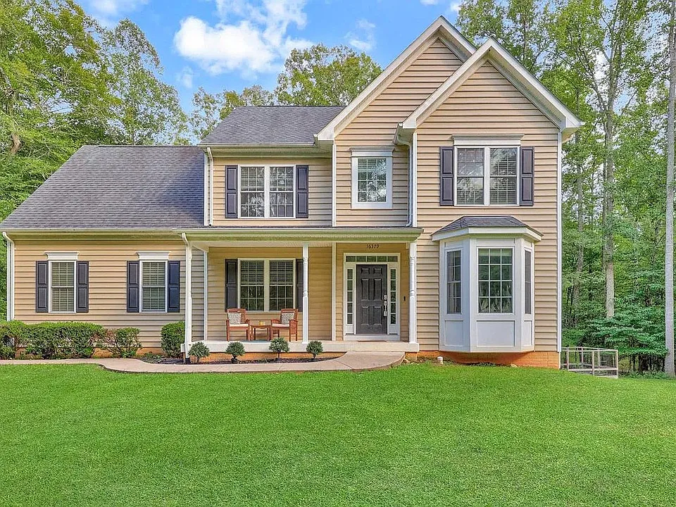 16379 Covey Cir
