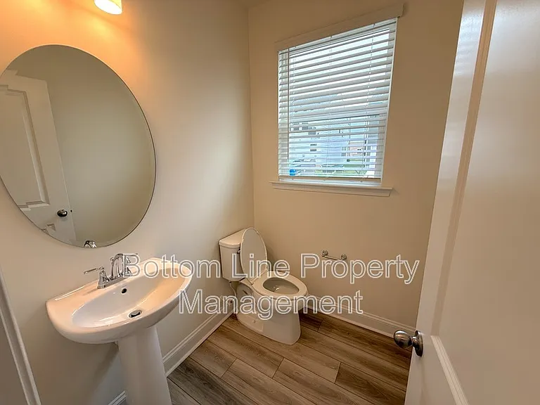 1520 Cedar Tree Dr — Photo 8
