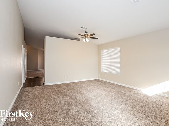 4th image of 2418 Morocco Ave