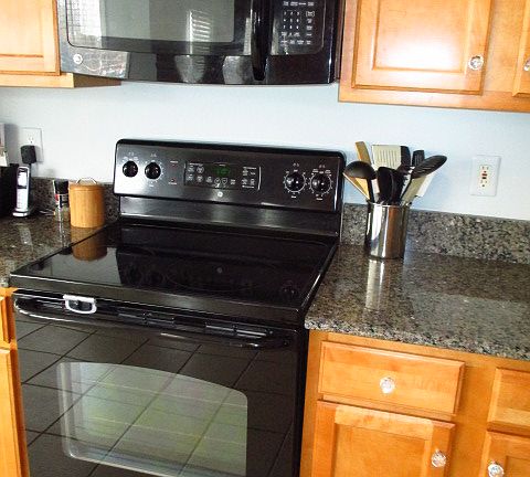 5th image of 131 Gallant Ct