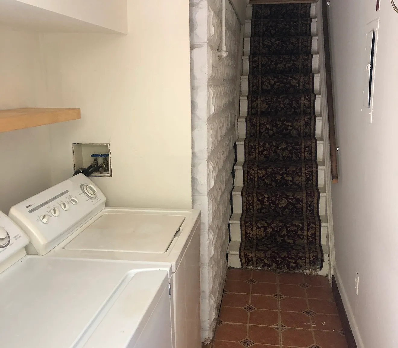 2 bed, 750 sqft, $2,500 — Photo 2