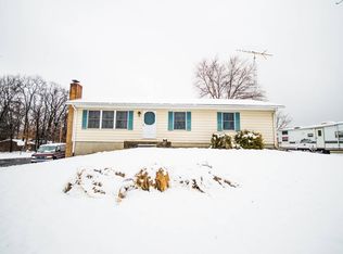 65 Prayer Ln, Martinsburg, WV 25405