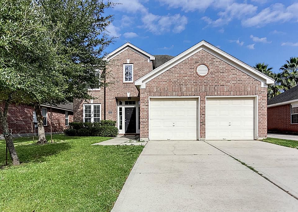 1st image of 26928 Carriage Manor Ln