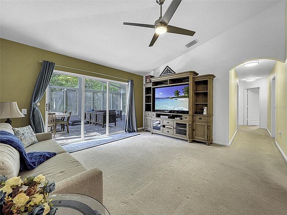 4th image of 5929 War Admiral Dr