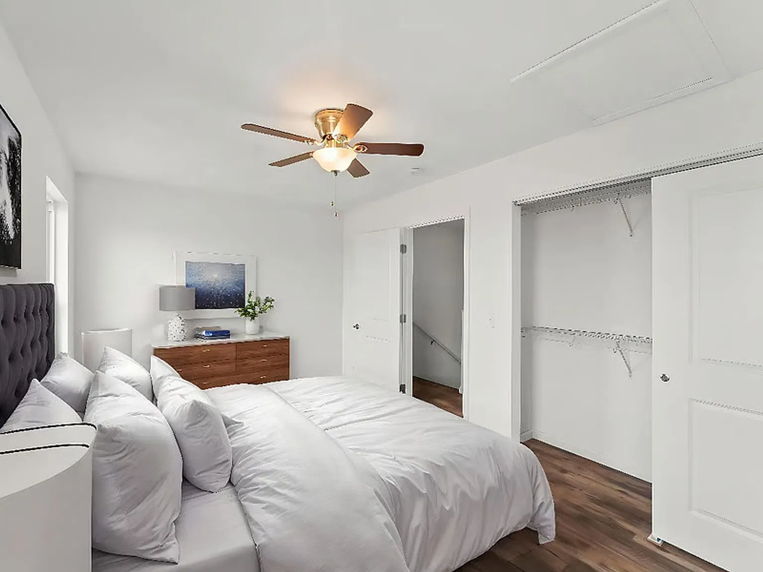 Falcon Place Townhomes — Photo 4