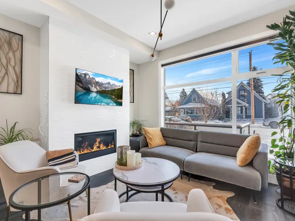 1105 4th St NE #1105, Calgary, AB T2E 8A8