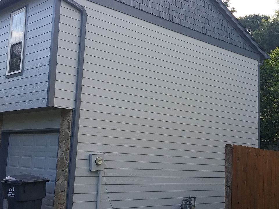 2nd image of 4987 Lake Ridge Trl