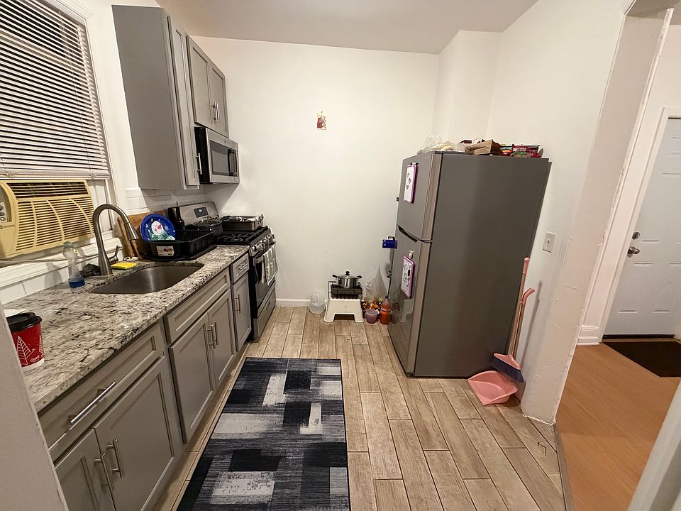 1st image of 127 Center St Floor 1