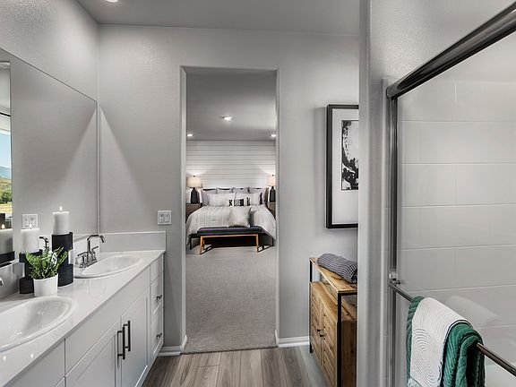 Highland - Residence 3 - Primary Bathroom