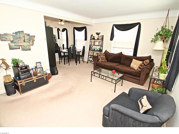 3rd image of 4330 W 137th St
