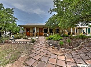249 Live Oak Pl, Pipe Creek, TX 78063