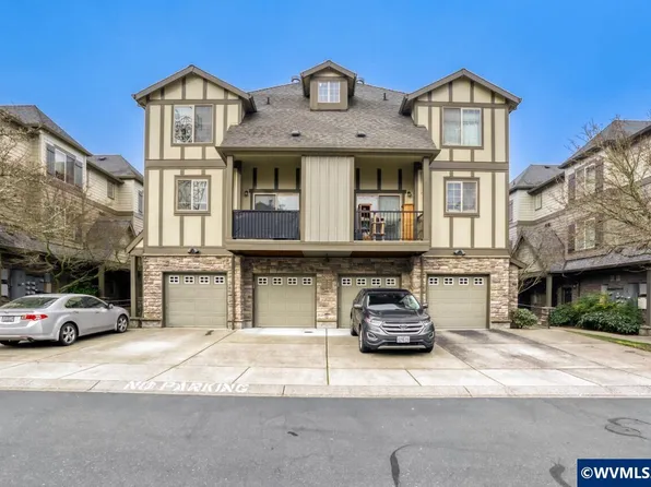 856 NE Wheelock Pl, Hillsboro, OR 97006