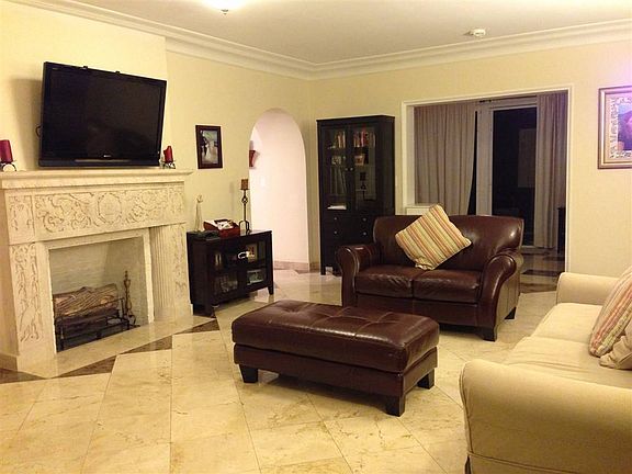 2nd image of 4565 Nautilus Ct
