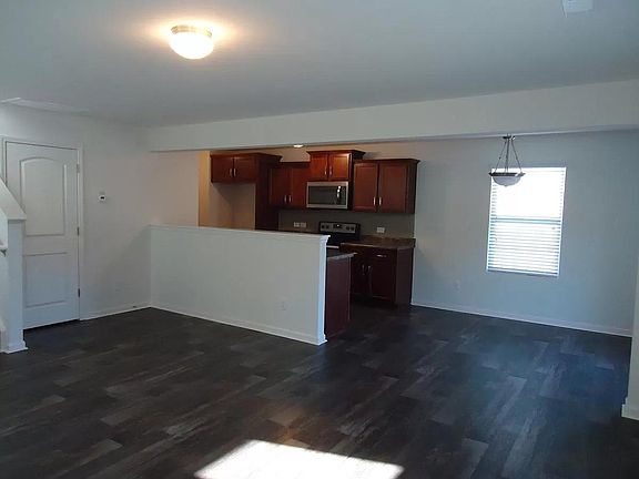 4th image of 3536 Crowders View Dr
