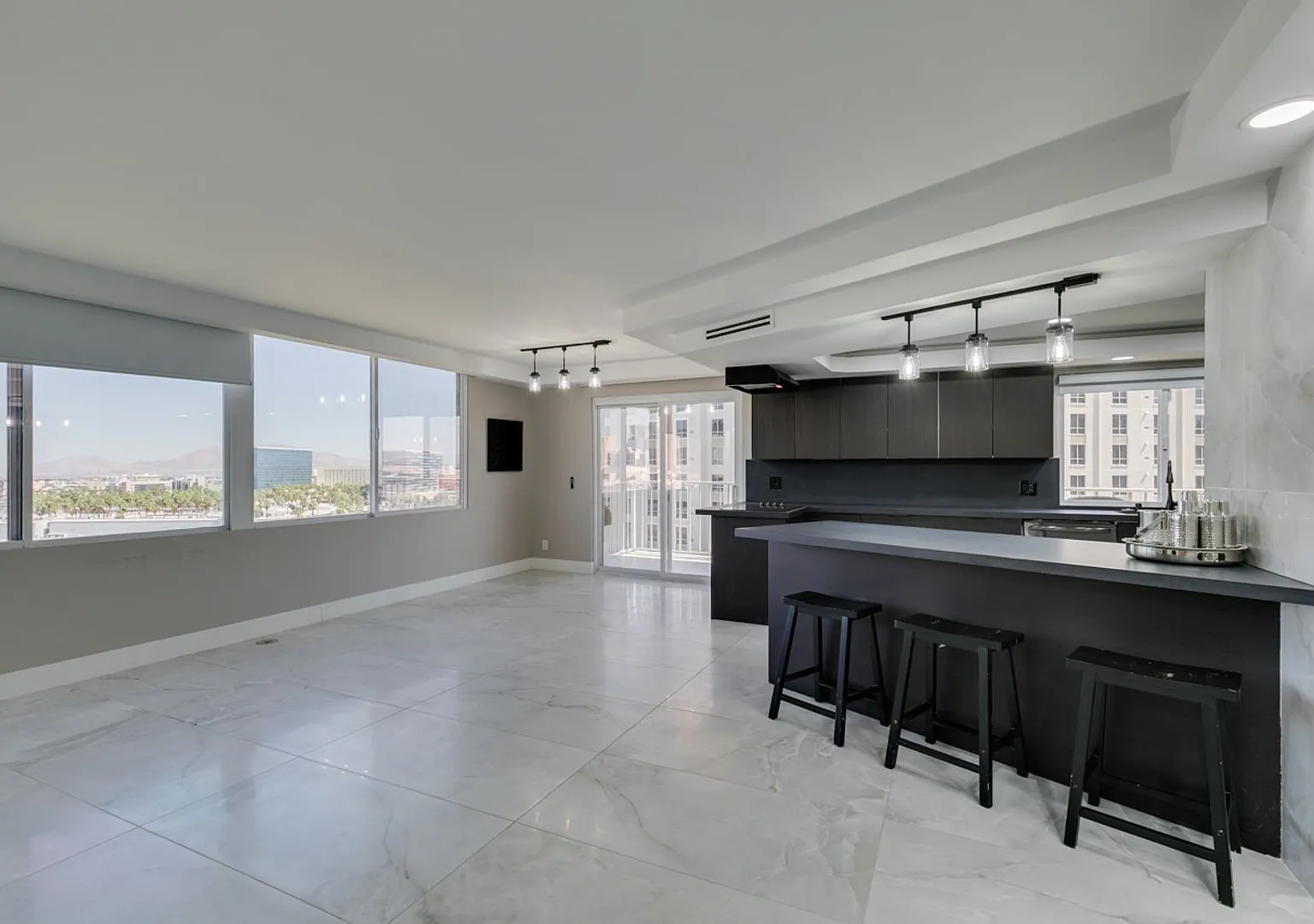 Elevated Penthouse Living with Private Terrace & Resort-Style Amenities — Photo 3