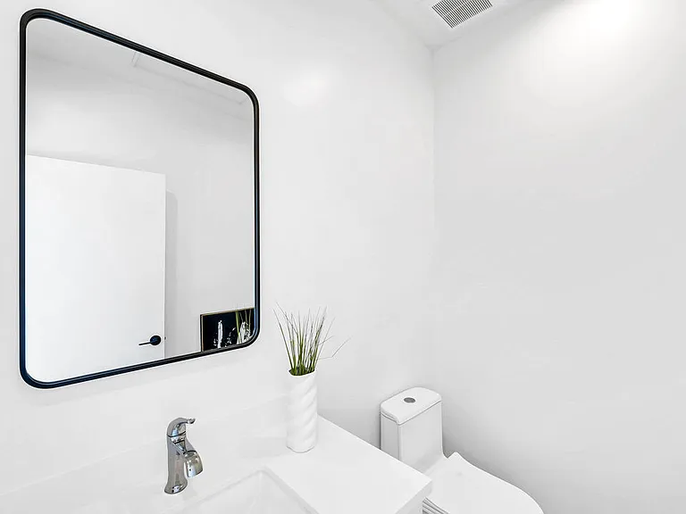 1123 N Formosa Ave #3 — Photo 26