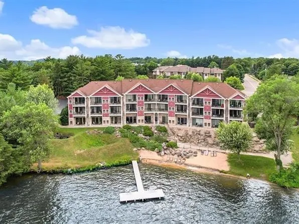 680 E Hiawatha Dr #401, Wisconsin Dells, WI 53965