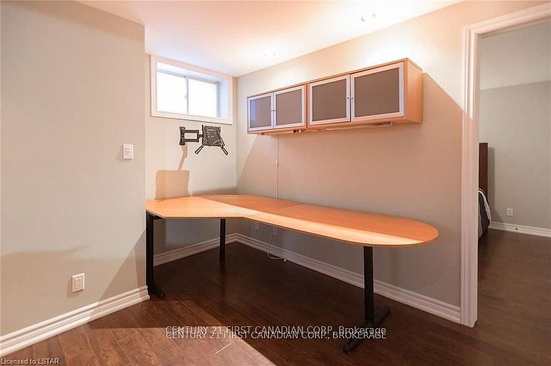 London House for rent - 4 Bedrooms — photo 24