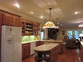 1st image of 353 Brookside Dr