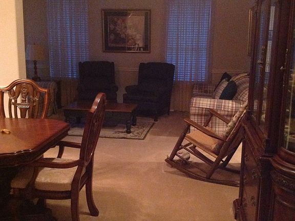 4th image of 2409 Piney Point Dr