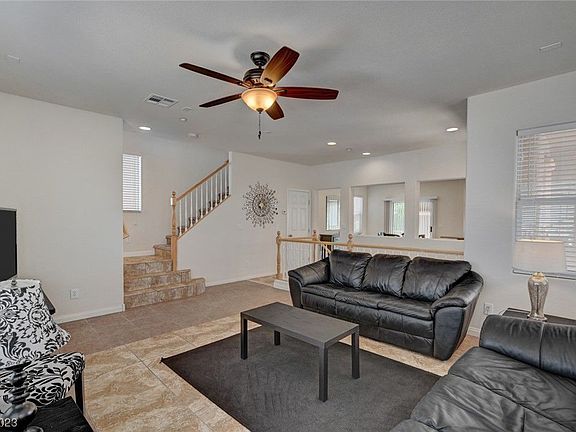 3rd image of 6646 Colorado Spruce St