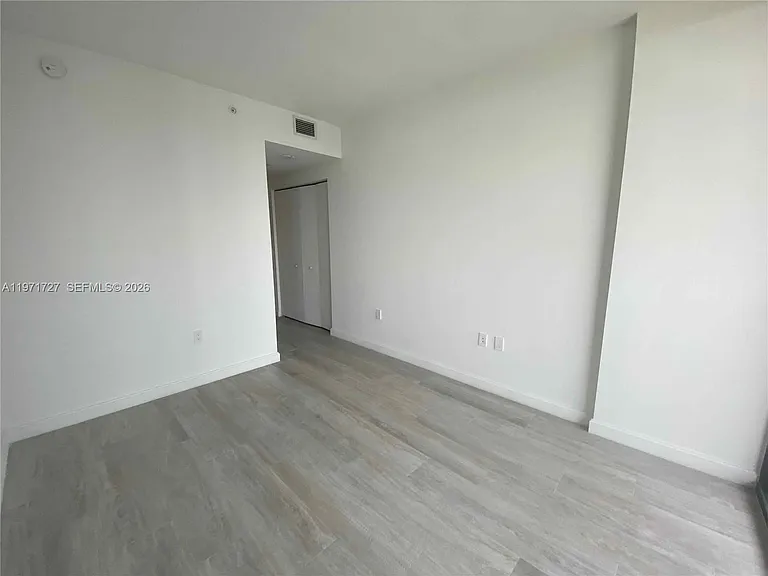 45 SW 9th St #3703 — Photo 38