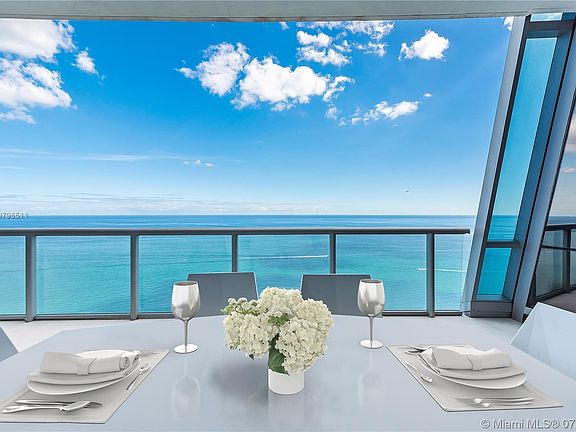 4th image of 17121 Collins Ave #Penthouse 4608