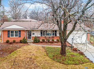 384 Crown Point, Columbia, MO 65203
