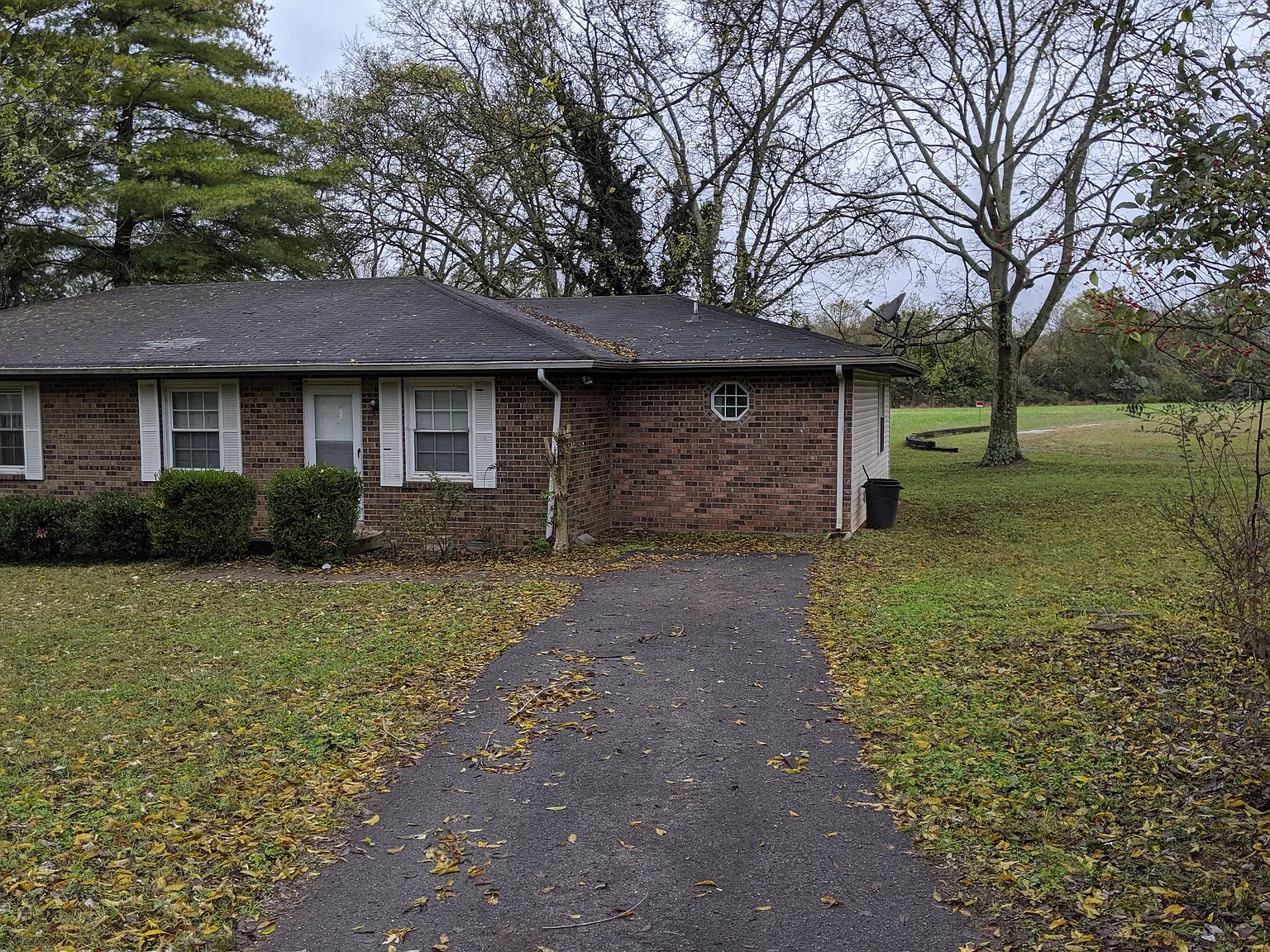 3 bed, 1150 sqft, $1,600 — Photo 2