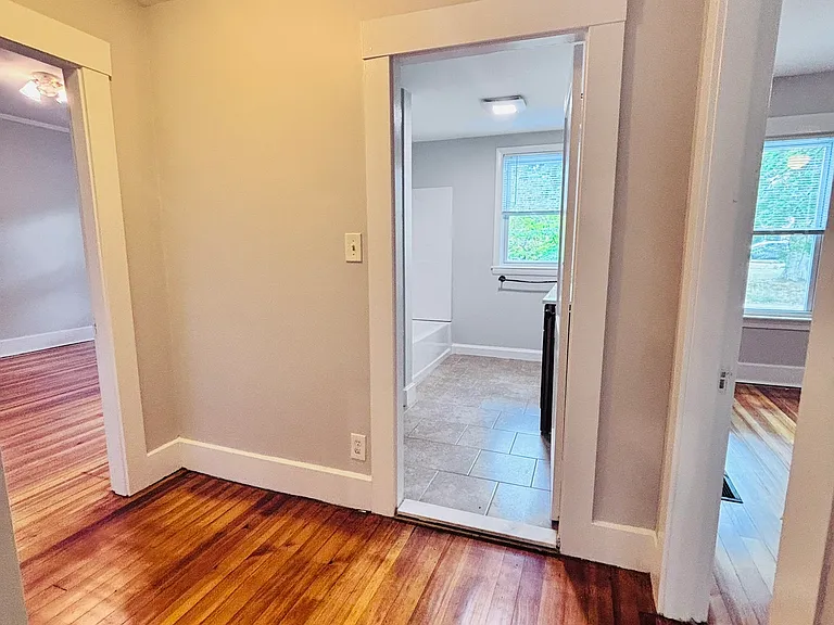 6 Howard Ave #1 — Photo 15