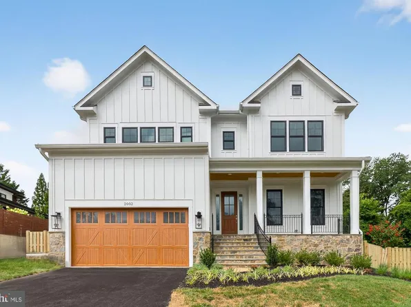 613 Blackstone Ter NW, Vienna, VA 22180