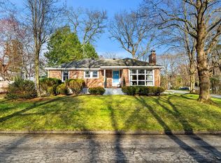 1 Ledgewood Rd, Wilmington, MA 01887