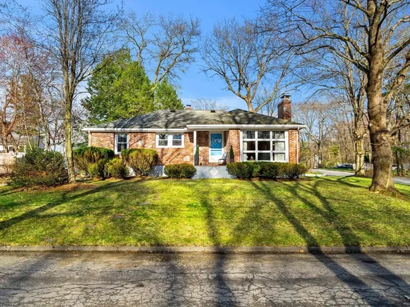 1 Ledgewood Rd, Wilmington, MA 01887