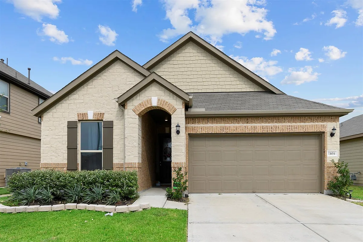Building Photo - 11654 Rosewood Forest Ct