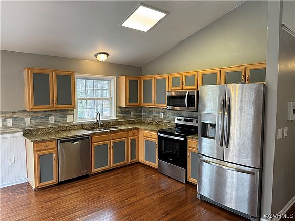 4th image of 269 Hampshire Dr